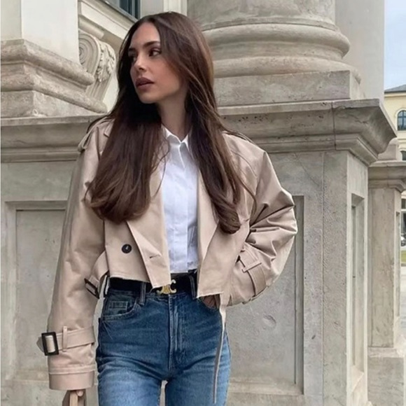 Women's Cropped Trench Coat - Picture 2 of 6